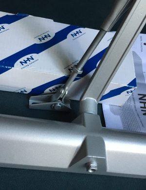 Доводчик NHN-350 дверной универсальный для пвх, алюминиевых металлических пластиковых дверей 40-100 кг. Дотягувач довідник замикач