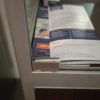 Ремонт замена стеклянной витрины двери торгового технологического демонстрационного выставочного оборудования виставкового обладнання showcase cabinet glass door repair service