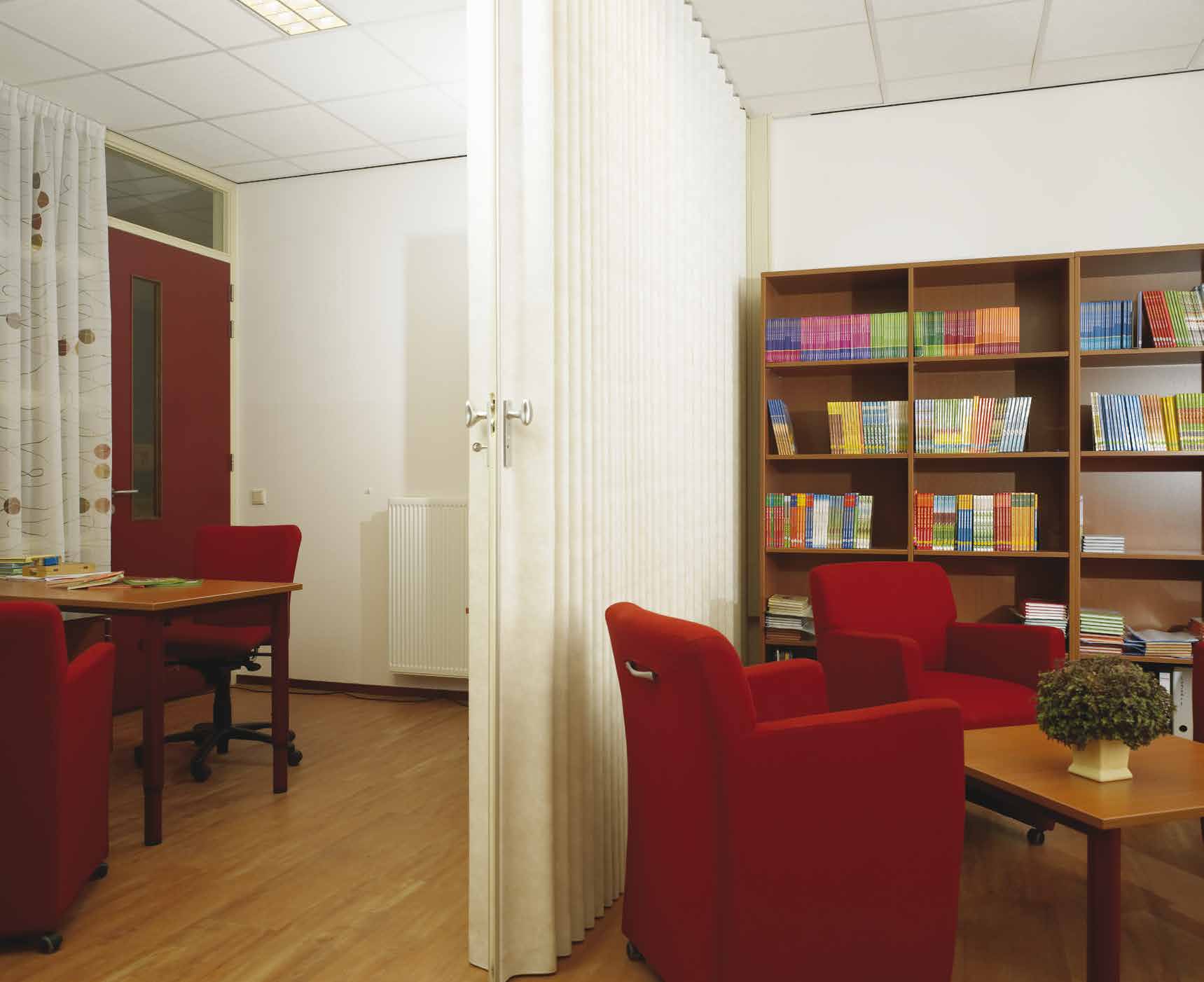 Перегородка Гармошка Штора Винилова Текстиль Folding Flex Fabric Vinyl Partition Algaflex Haro Wall