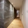 Cистема раздвижных сдвижных дверей Coplanar-Flush-Lateral-Sliding-Concealed-Hidden-Door-System-Sugatsune-MFU1200 Cкрытая копланарная система раздвижных сдвижных дверей с доводчиком плавным закрыванием Lateral Flush Sliding Door System MFU1200 Sugatsune MonoFlatUnison
